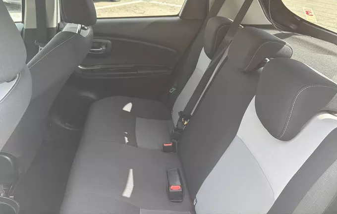 TOYOTA YARIS 110 VVT-i CVT Design photo 17 1103250