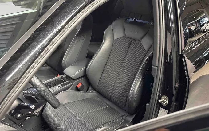 AUDI Q3 45 TFSIe 245 ch S tronic 6 S line photo 11 2132315