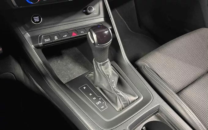 AUDI Q3 45 TFSIe 245 ch S tronic 6 S line photo 13 2132315
