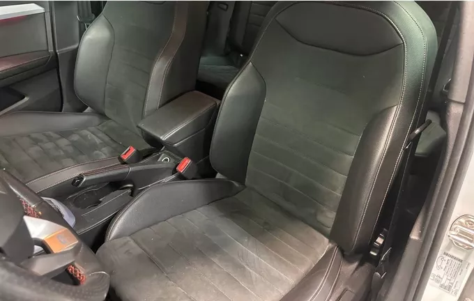 SEAT ARONA 1.0 TSI 110 ch Start/Stop DSG7 FR extérieur trois quart arrière droit 2126773