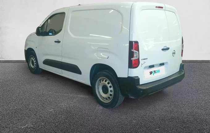 OPEL COMBO CARGO M 950 KG BLUEHDI 100 S&S BVM6 extérieur trois quart arrière gauche 945833