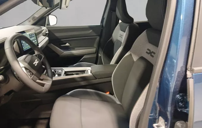 DACIA BIGSTER Hybrid-G 150 4x4 Journey extérieur côté droit 946182