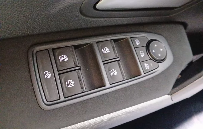 DACIA BIGSTER Hybrid-G 150 4x4 Journey photo 12 946182