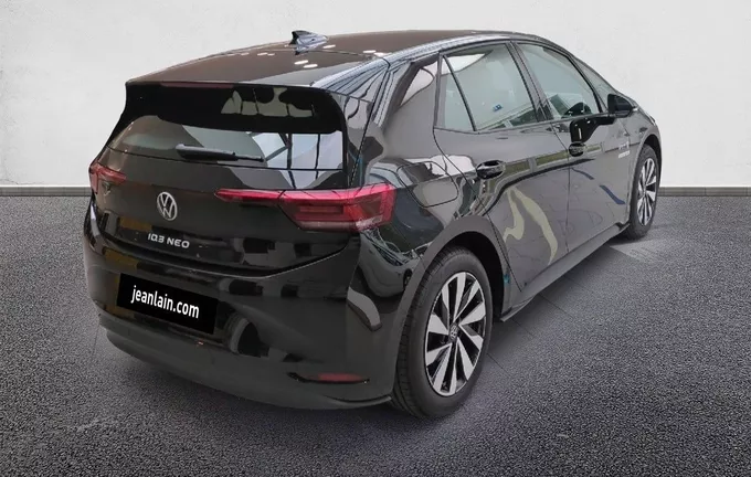 VOLKSWAGEN ID.3 50 kWh Life extérieur trois quart arrière droit 9719