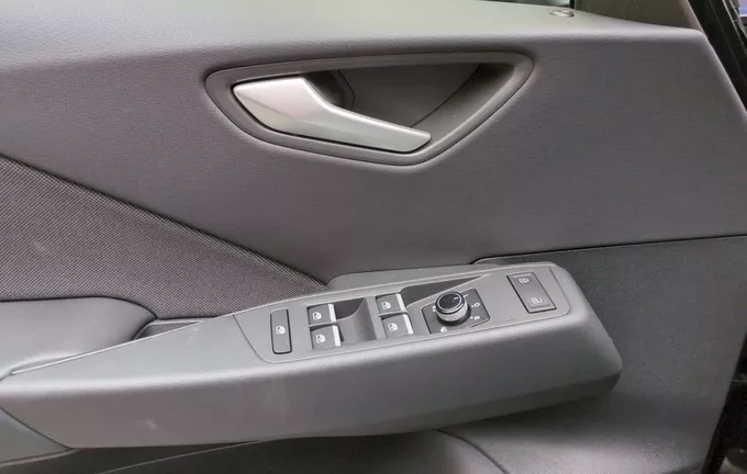 VOLKSWAGEN ID.3 50 kWh Life photo 20 9719