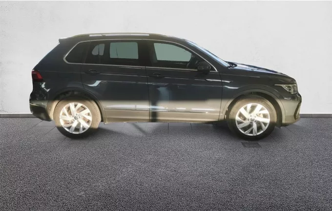 VOLKSWAGEN TIGUAN 1.5 TSI 150ch DSG7 Elegance extérieur trois quart avant droit 461005