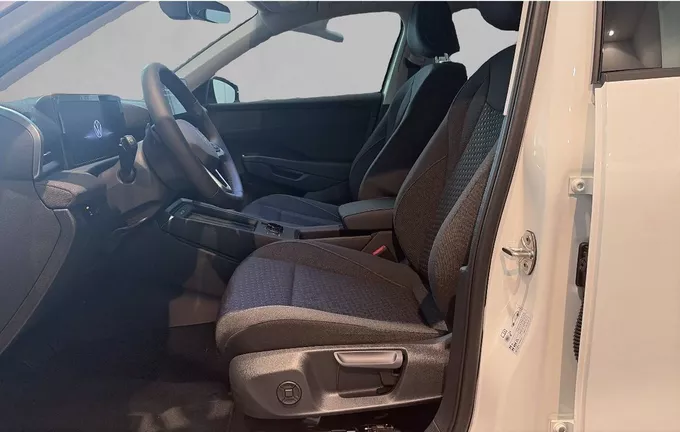 VOLKSWAGEN T-ROC 1.5 eTSI EVO2 Hybrid 116 ch DSG7 Life extérieur trois quart arrière droit 3446