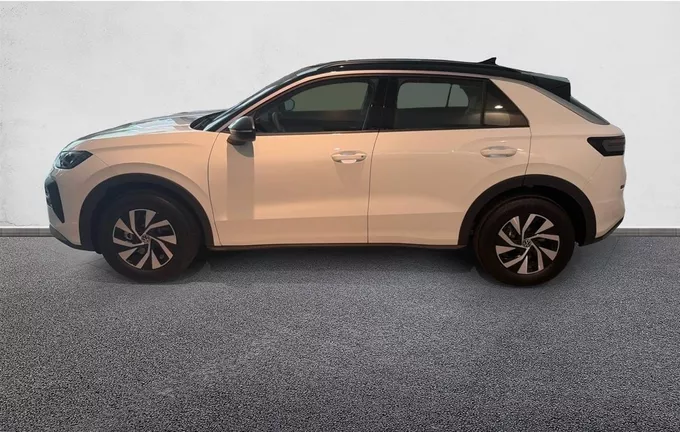VOLKSWAGEN T-ROC 1.5 eTSI EVO2 Hybrid 116 ch DSG7 Life extérieur trois quart arrière gauche 3446