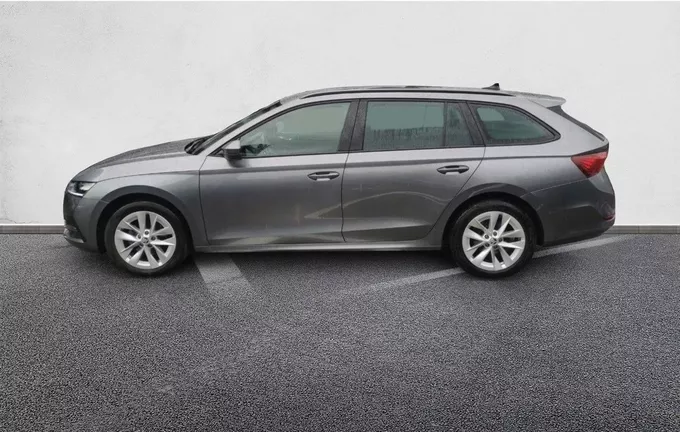 SKODA OCTAVIA Combi 2.0 TDI 150 ch DSG7 Ambition extérieur trois quart arrière gauche 