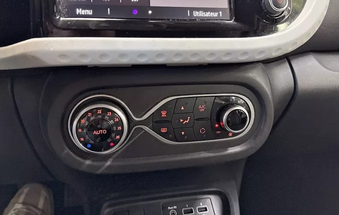RENAULT TWINGO III SCe 65 Equilibre photo 14 2126096