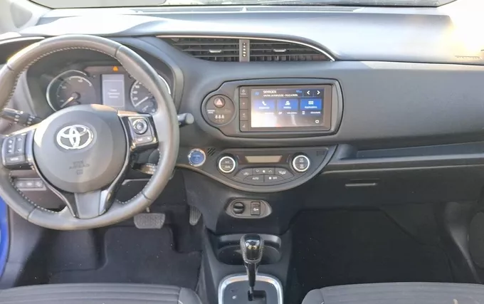 TOYOTA YARIS Hybride 100h Dynamic photo 14 1103990