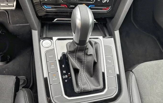 VOLKSWAGEN ARTEON Shooting Brake 1.4 eHybrid Rechargeable OPF 218 DSG6 R-Line photo 13 2506