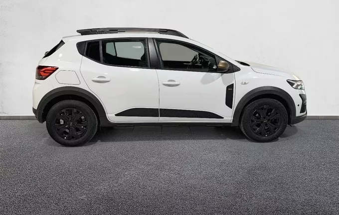 DACIA SANDERO TCe 110 Stepway Extreme + extérieur côté droit 946074