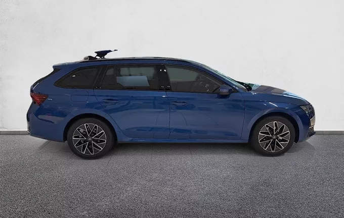 SKODA OCTAVIA Combi 1.5 TSI Hybrid 150 ch ACT DSG7 Clever extérieur côté droit 4313
