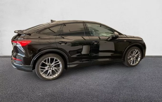 AUDI Q4 E-TRON Sportback 45 285 ch 82 kWh extérieur côté droit 9576