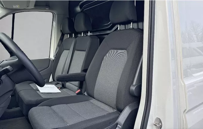 VOLKSWAGEN UTILITAIRES CRAFTER VAN 35 L4H3 2.0 TDI 140 CH BVA BUSINESS extérieur trois quart arrière droit 106068