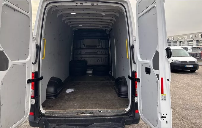 VOLKSWAGEN UTILITAIRES CRAFTER VAN 35 L4H3 2.0 TDI 140 CH BVA BUSINESS photo 14 106068