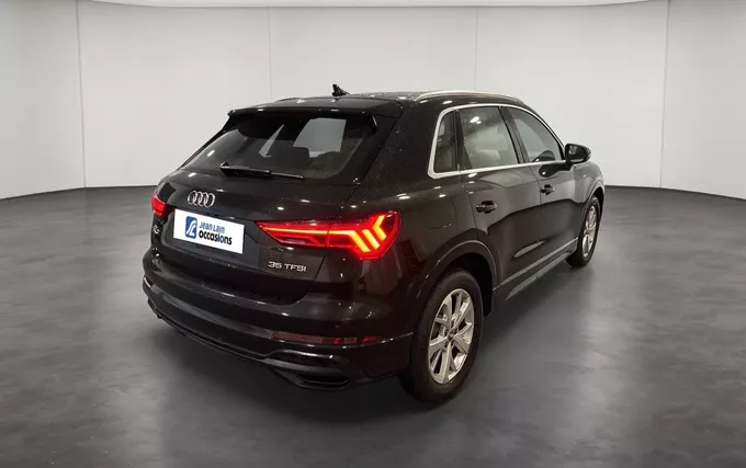 AUDI Q3 35 TFSI 150 ch S tronic 7 extérieur trois quart arrière droit 2132607