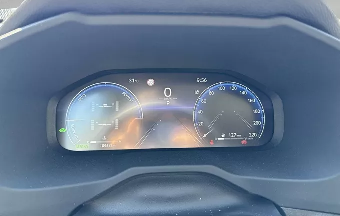 TOYOTA RAV4 Hybride Pro 222 ch AWD-i Dynamic Business + "Beyond Zero Academy" photo 19 