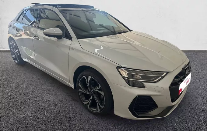 AUDI A3 Sportback TDI 150 S tronic 7 S line extérieur trois quart avant droit 2130383