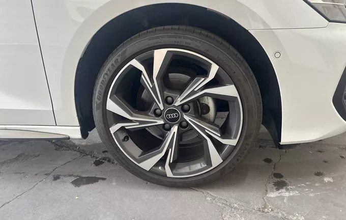 AUDI A3 Sportback TDI 150 S tronic 7 S line photo 9 2130383