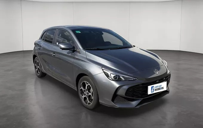 MG MG3 1.5 L Hybrid+ 195 ch Luxury extérieur trois quart avant droit 