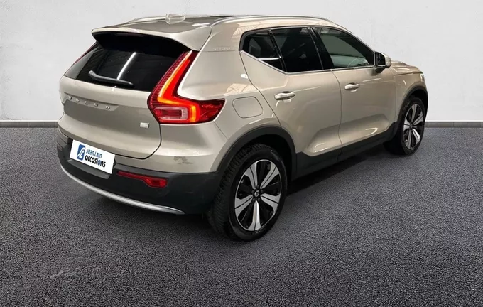 VOLVO XC40 T4 Recharge 129+82 ch DCT7 Ultimate extérieur trois quart arrière droit 2125862