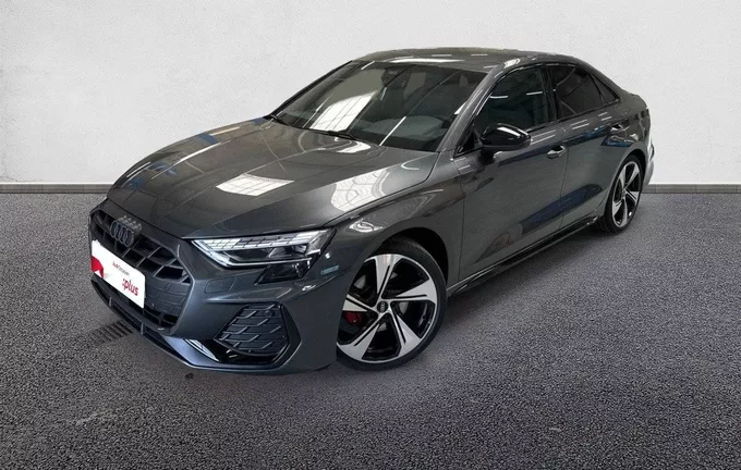 AUDI A3 Berline TFSI Mild Hybrid 150 S tronic 7 S line extérieur trois quart avant gauche 2132542