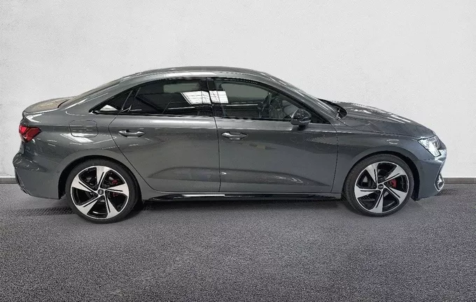 AUDI A3 Berline TFSI Mild Hybrid 150 S tronic 7 S line extérieur côté droit 2132542