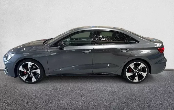 AUDI A3 Berline TFSI Mild Hybrid 150 S tronic 7 S line extérieur côté gauche 2132542