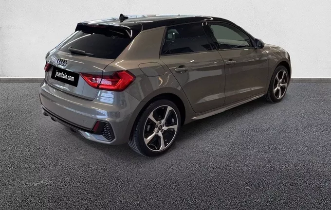 AUDI A1 Sportback 30 TFSI 116 ch S tronic 7 S Line extérieur trois quart arrière droit 9487