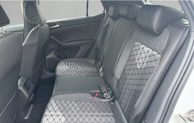 VOLKSWAGEN T-CROSS 1.0 TSI 116 Start/Stop DSG7 R-Line Edition extérieur arrière 560313