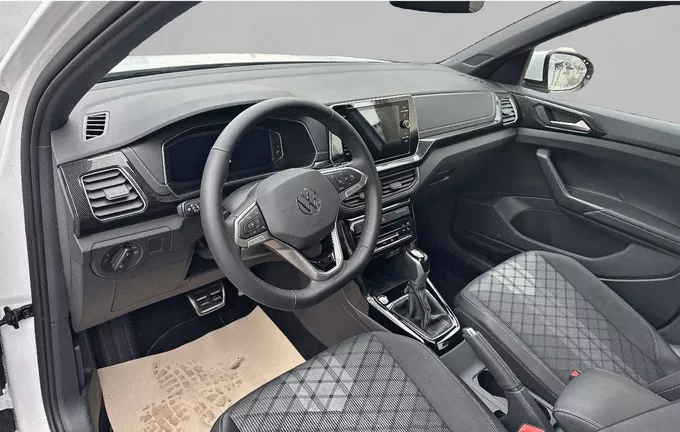 VOLKSWAGEN T-CROSS 1.0 TSI 116 Start/Stop DSG7 R-Line Edition photo 13 560313