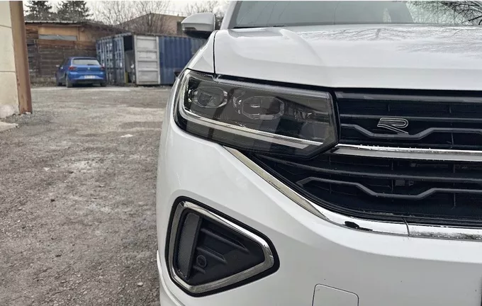 VOLKSWAGEN T-CROSS 1.0 TSI 116 Start/Stop DSG7 R-Line Edition photo 19 560313