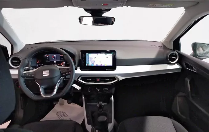 SEAT ARONA 1.0 TSI 95 ch Start/Stop BVM5 Style Business extérieur trois quart avant droit 1273