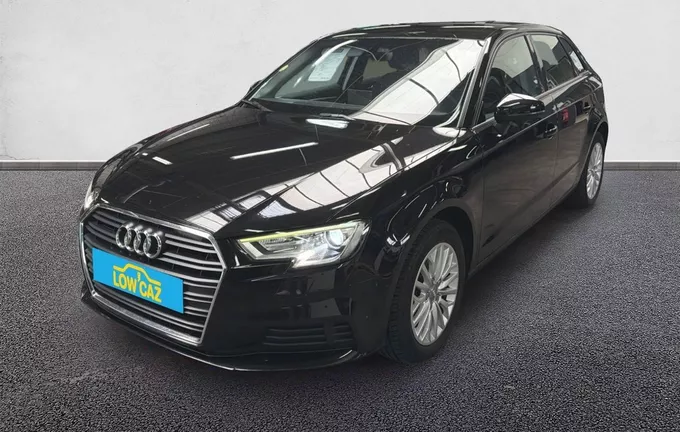 AUDI A3 Sportback 1.6 TDI 116 S tronic 7 Business line extérieur trois quart avant gauche 213181