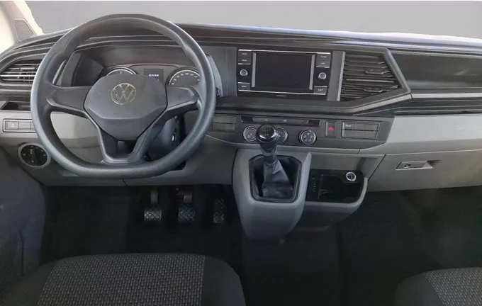 VOLKSWAGEN UTILITAIRES TRANSPORTER 6.1 PROCAB L1 2.0 TDI 90 BVM5 BUSINESS extérieur trois quart avant droit 106151