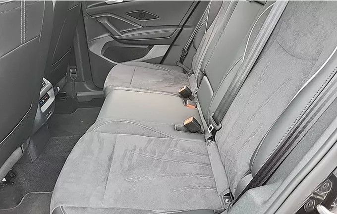 VOLKSWAGEN TIGUAN 2.0 TDI 150ch DSG7 Elegance extérieur arrière 2128110