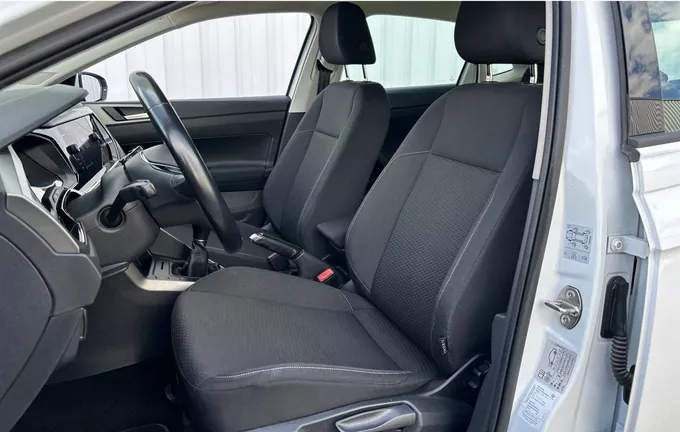 VOLKSWAGEN POLO 1.6 TDI 80 S&S BVM5 Confortline Business extérieur trois quart arrière droit 212953