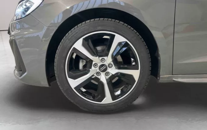 AUDI A1 Sportback 30 TFSI 116 ch S tronic 7 S Line photo 9 2133318
