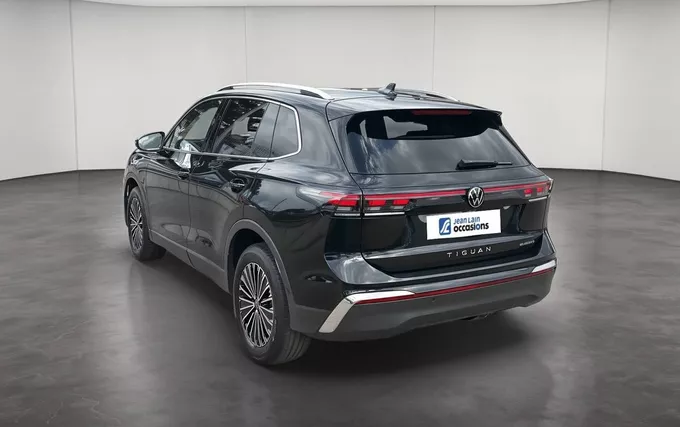 VOLKSWAGEN TIGUAN 1.5 eHybrid 272ch DSG6 Elegance extérieur trois quart arrière gauche 2130983
