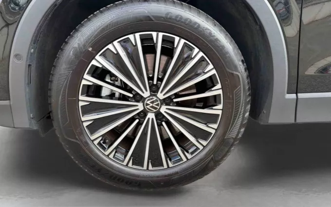 VOLKSWAGEN TIGUAN 1.5 eHybrid 272ch DSG6 Elegance photo 9 2130983