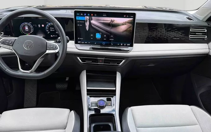 VOLKSWAGEN TIGUAN 1.5 eHybrid 272ch DSG6 Elegance photo 15 2130983