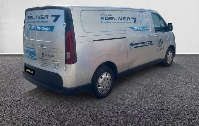 MAXUS E-DELIVER7 FOURGON L2H1 88 KWH extérieur trois quart arrière droit 6801427