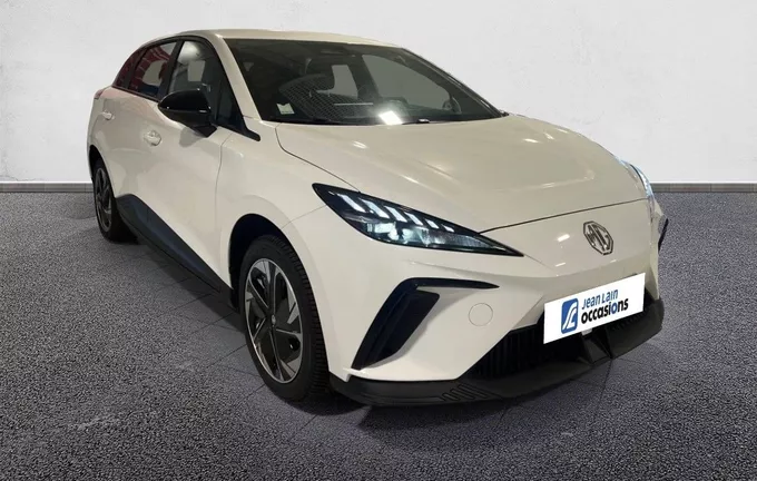 MG MG4 Electric 51kWh - 125 kW 2WD Standard extérieur trois quart avant droit 601233