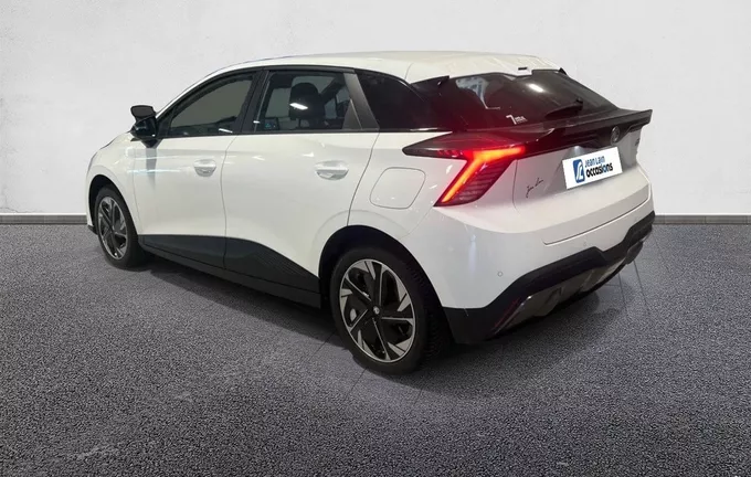 MG MG4 Electric 51kWh - 125 kW 2WD Standard extérieur trois quart arrière gauche 601233