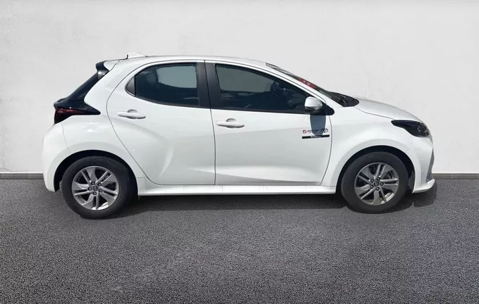TOYOTA YARIS Hybride 116h Dynamic Business extérieur côté droit 1103760