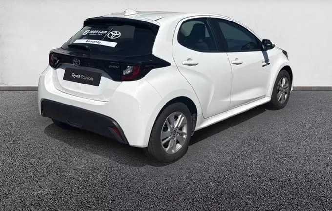 TOYOTA YARIS Hybride 116h Dynamic Business extérieur trois quart arrière droit 1103760
