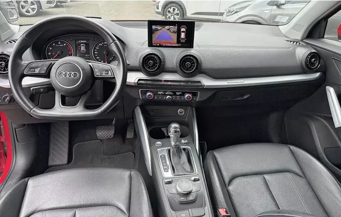 AUDI Q2 35 TFSI COD 150 S tronic 7 Design Luxe extérieur trois quart avant droit 2129328