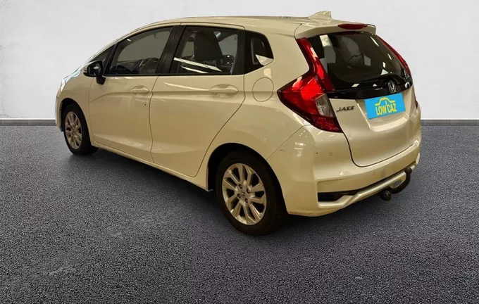 HONDA JAZZ 1.3 i-VTEC Executive extérieur trois quart arrière gauche 213286